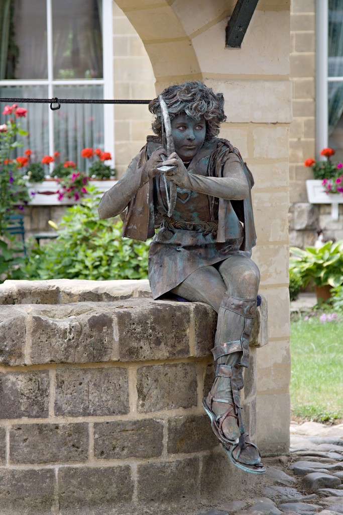 valkenburg living statue levend standbeeld evenement event festival festiviteit kunst art straatkunst streetart artiest beeld beeldhouwwerk